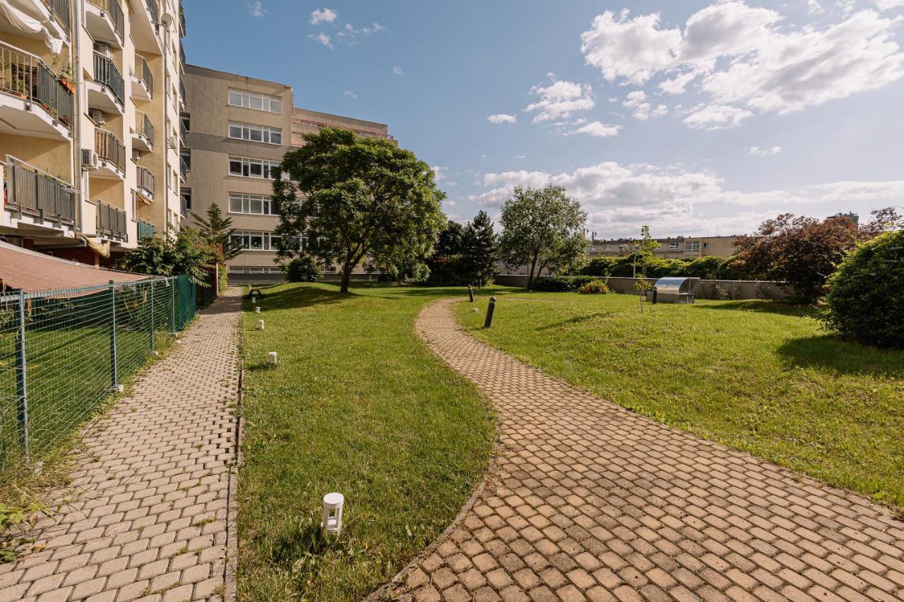 Apartment Family Bratislava Parking Slot Included! Exterior photo